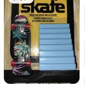 Tropical Design Finger Skateboard with Ramps